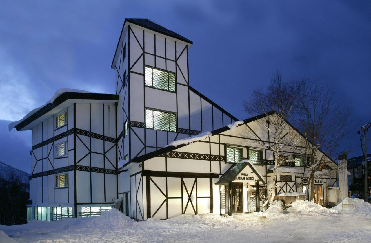 Hotel Madam Mirei 饭山市 外观 照片